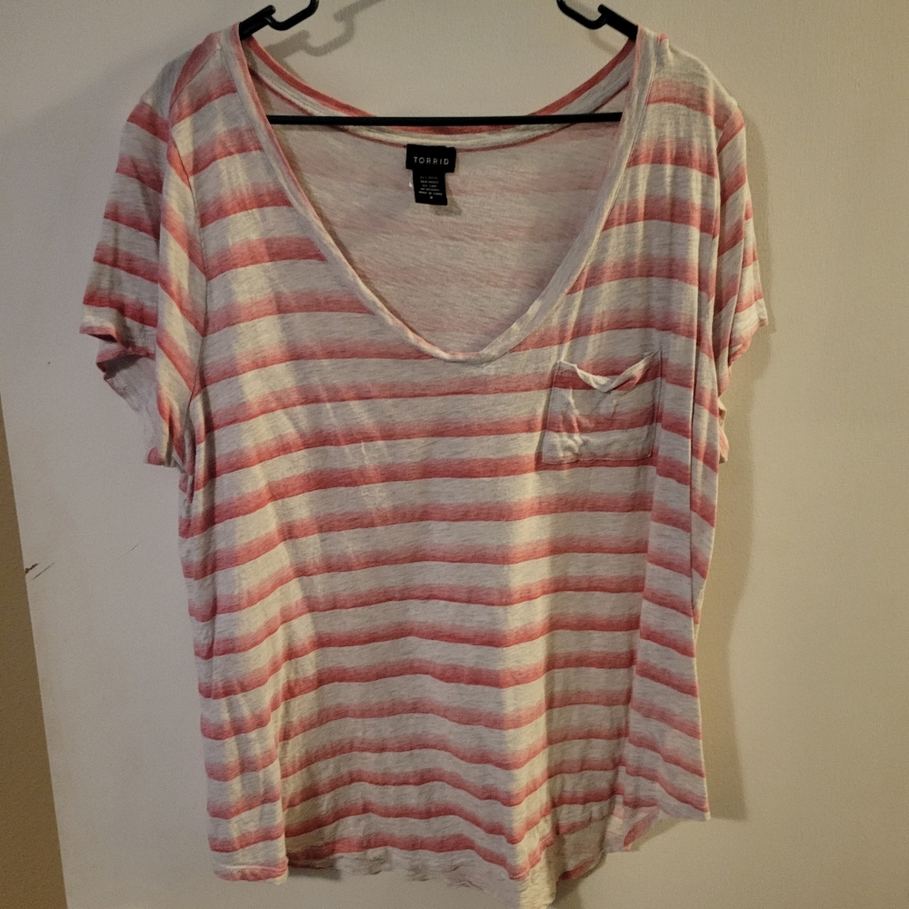 Size 2 Torrid pink stripped tee